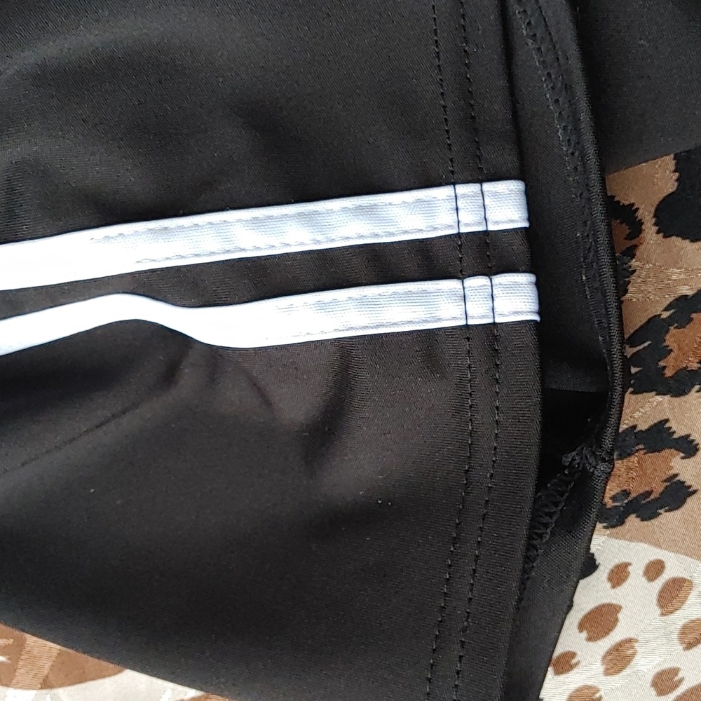 Therapy Performance Shorts - Picture 4 of 4